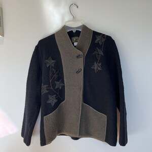 SOUTH WOOL XL Vintage VIRGIN WOOL Art To Wear Coat | Cottagecore Leaf Applique